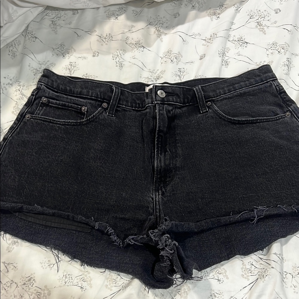 Abercrombie curve love  Black Denim Shorts size 16